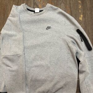 Nike Tech Crewneck